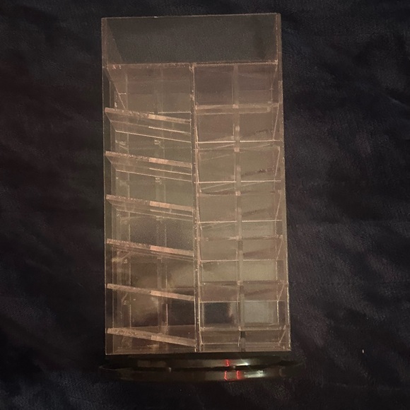 Aimee Design Rotating display case - Picture 3 of 5